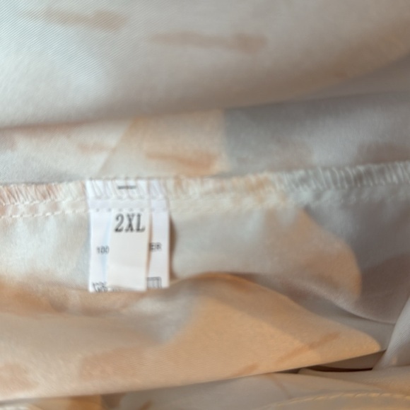 Elegant Cream and Orange Women's Top - Picture 4 of 4